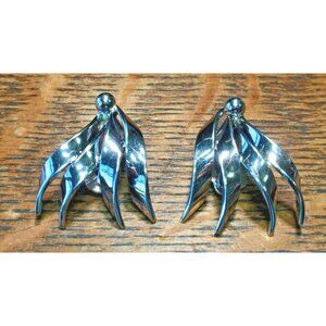 Vintage Bergere Earrings Twisted Ruffle Silvertone Clip Earrings 1 1/2"